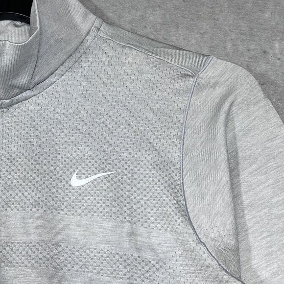 Nike Sweatshirt Womens Size Medium Gray Dri Fit Half Zip Pullover Jacket 2474 - Picture 3 of 14